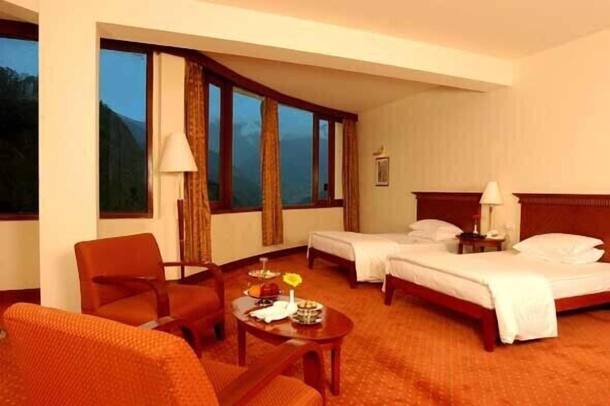 The Royal Plaza Gangtok Hotel ภายนอก รูปภาพ