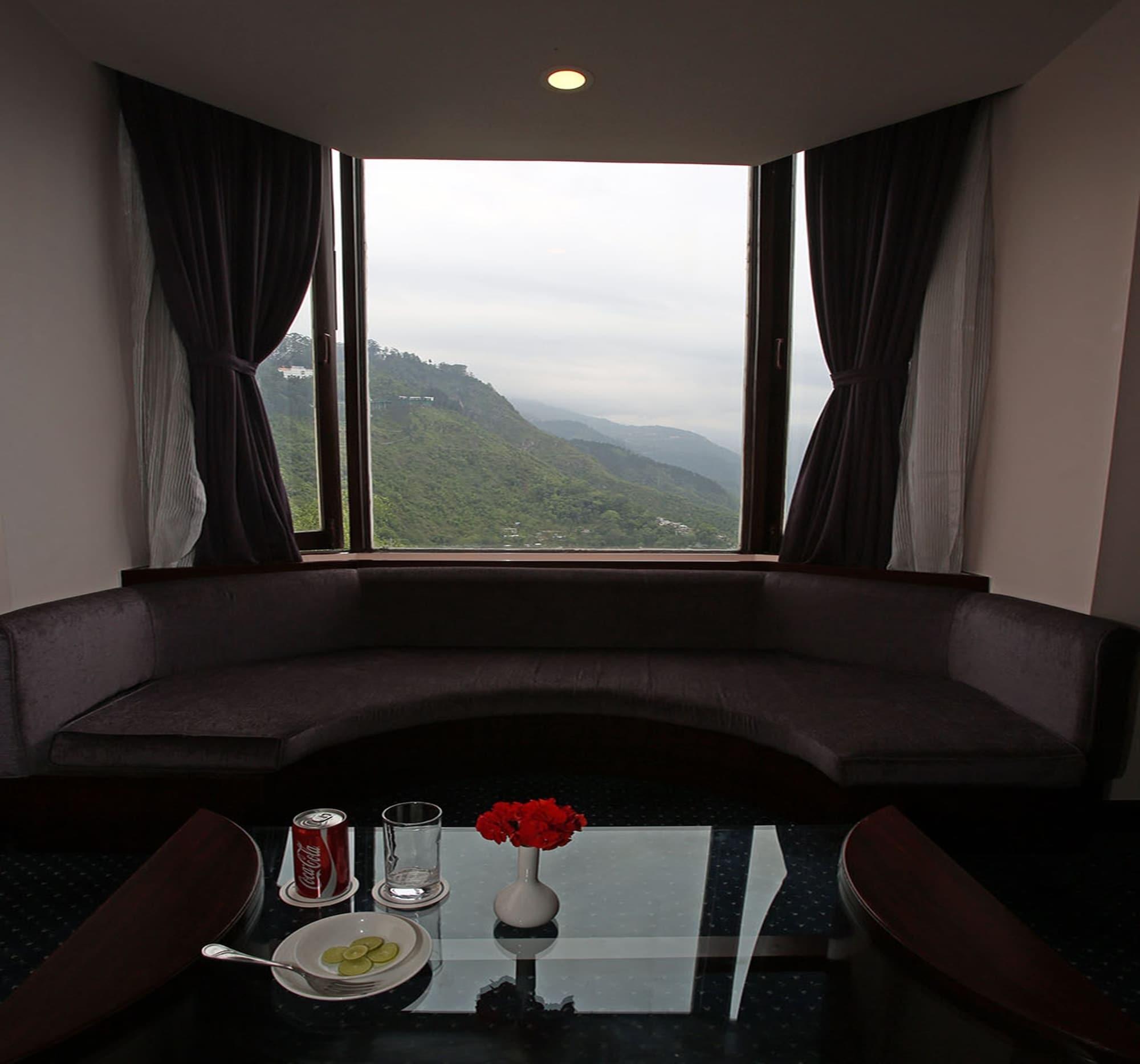 The Royal Plaza Gangtok Hotel ภายนอก รูปภาพ